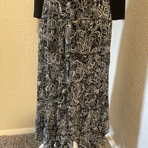 Elegant Black and White Paisley Skirt